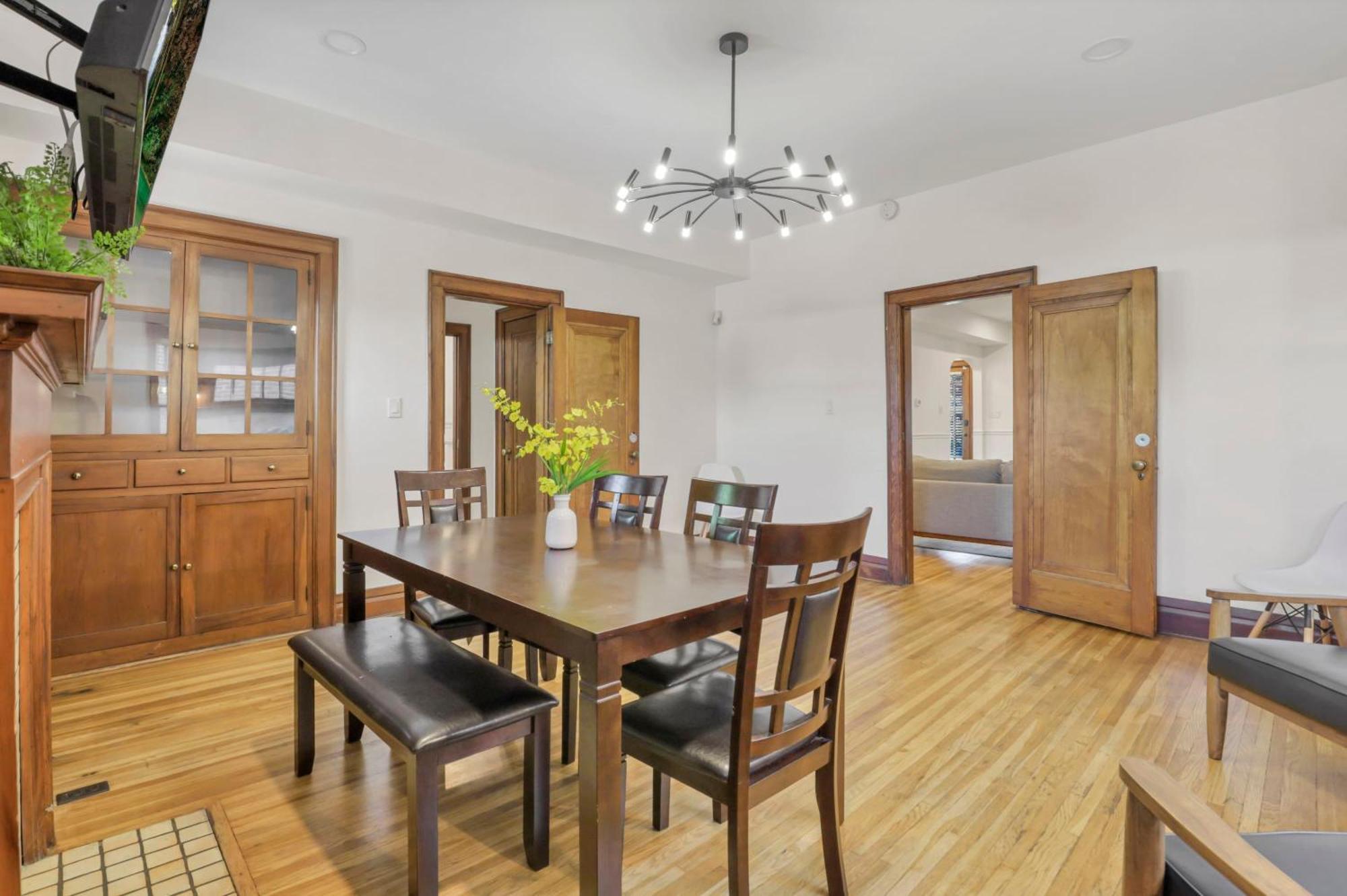 Updated 4bd House Near German Village W Parking