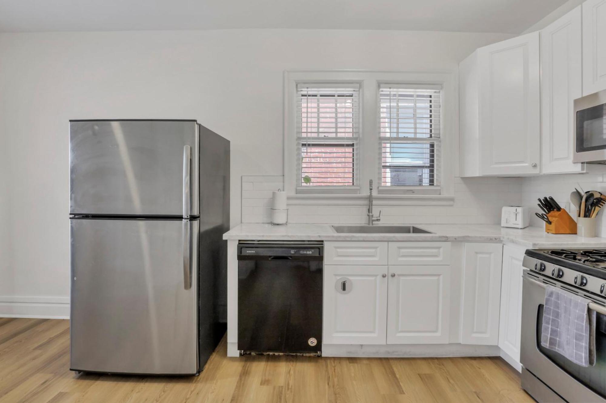 Updated 4bd House Near German Village W Parking *