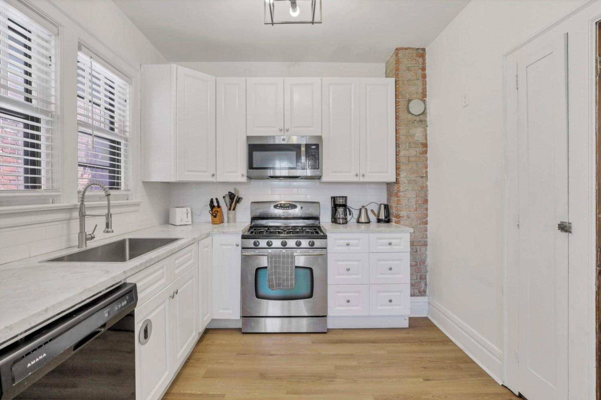 Updated 4bd House Near German Village W Parking