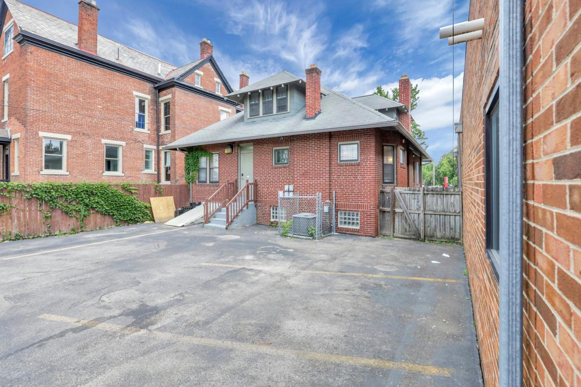 Updated 4bd House Near German Village W Parking *
