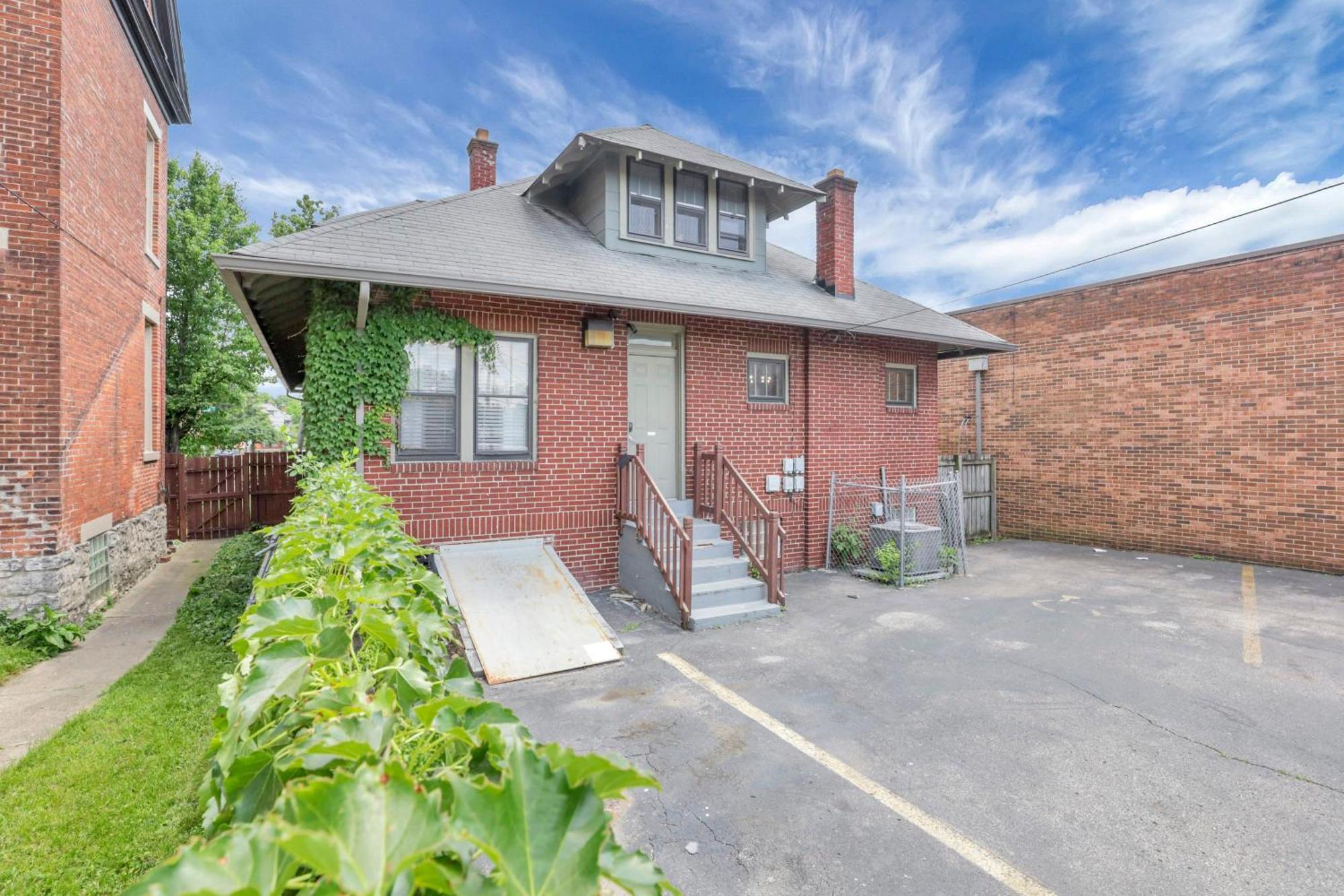 Updated 4bd House Near German Village W Parking Columbus
