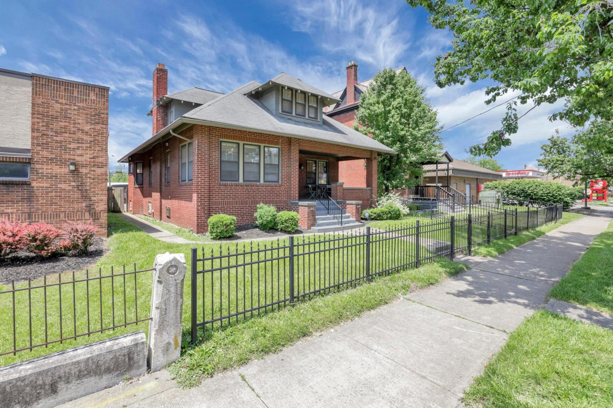 Updated 4bd House Near German Village W Parking *